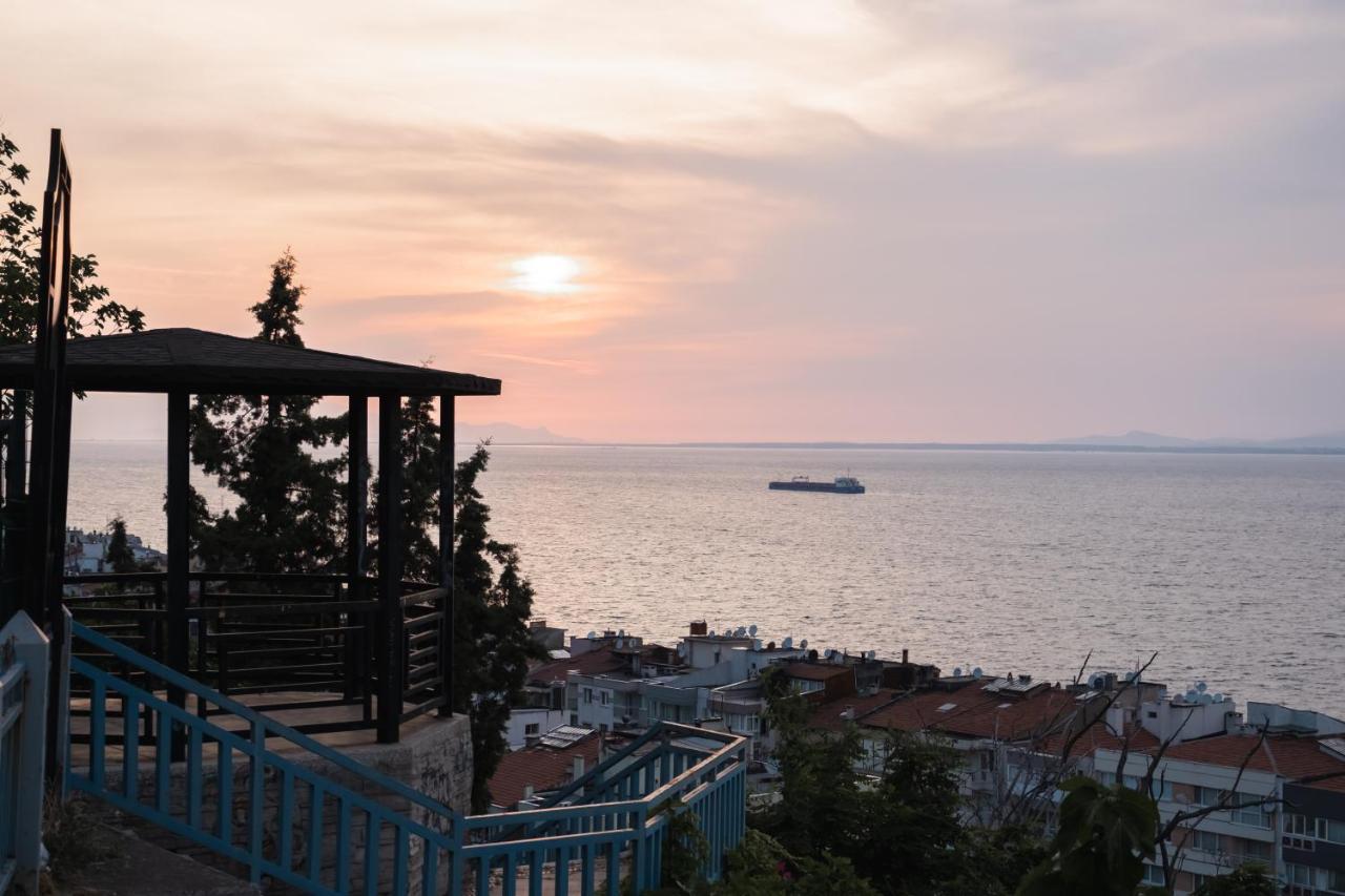 Near The Historical Elevator With A Sea View *